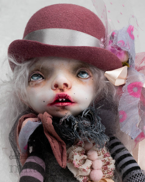 Doll with a hat_553